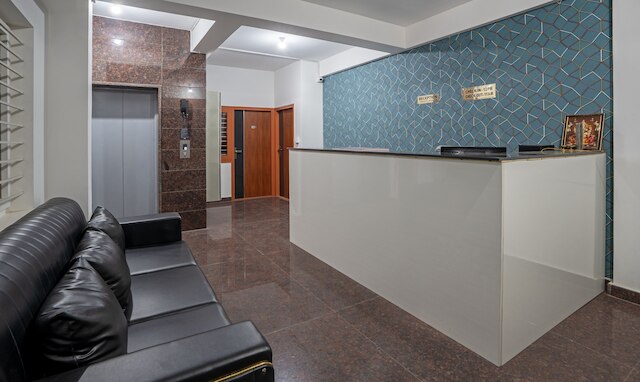 イッツィーホテルズ ロイヤル プラチナスイーツ