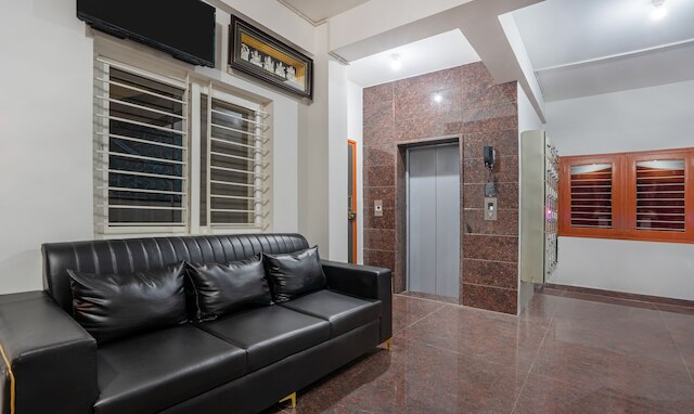 イッツィーホテルズ ロイヤル プラチナスイーツ