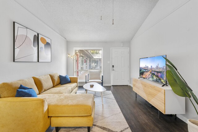 プライム ソコ コンフィ 2 ベッドルーム キング スイート ウィズ プール パーキング