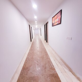 ルームシャラ150 ハッピーイン・ビノドナガー