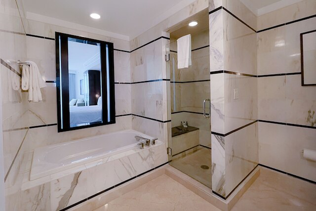 フォンテンブローオーシャンプラスベイアンドシティビュー