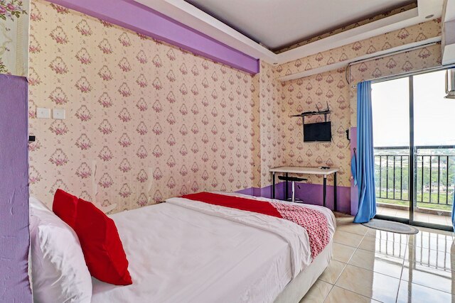 OYO ライフ 92735 アパートメント タマンサリ パノラミック バイ サントゥイ