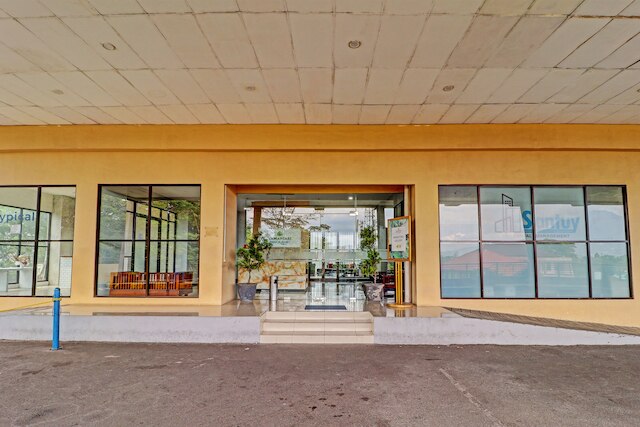 OYO ライフ 92735 アパートメント タマンサリ パノラミック バイ サントゥイ