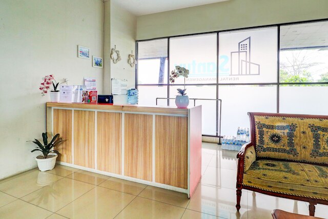 OYO ライフ 92735 アパートメント タマンサリ パノラミック バイ サントゥイ