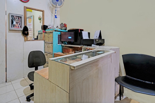 スーパー OYO ライフ 93030 アパートメント ゲートウェイ チカダス バイ インプロ