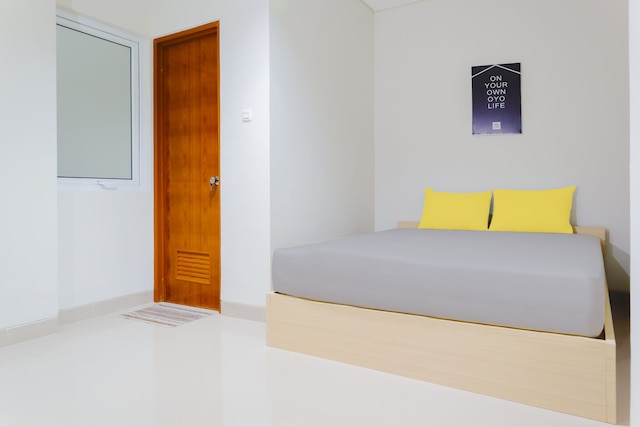 スーパー OYO ライフ 93030 アパートメント ゲートウェイ チカダス バイ インプロ