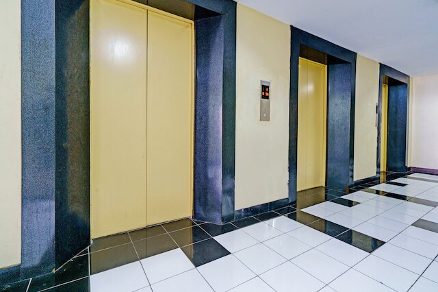 スーパー OYO ライフ 93030 アパートメント ゲートウェイ チカダス バイ インプロ