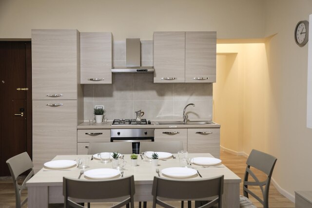 ワンダフルイタリーのキング・ラディスラオアパートメント