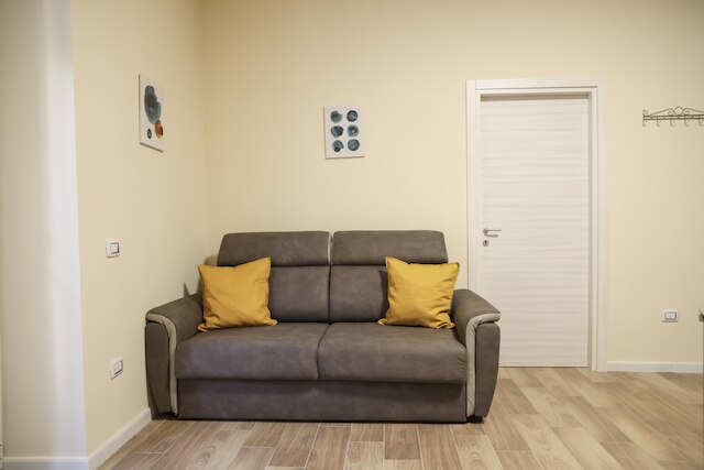 ワンダフルイタリーのキング・ラディスラオアパートメント