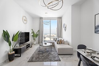 ウェルホーム - コージー1BR アパート. アル・ハブトール・シティ部分海景