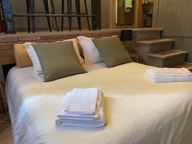 ホテル プエルタ ロハ レフォルマ