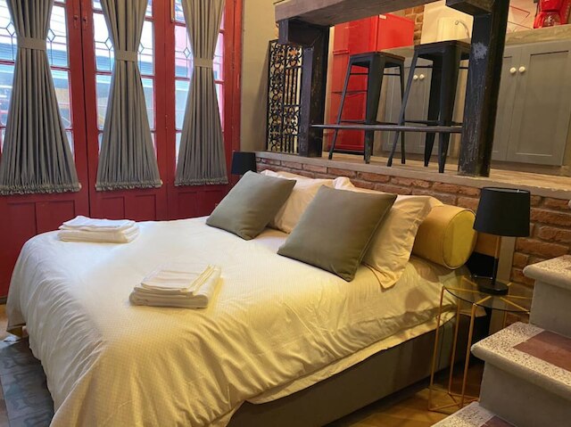 ホテル プエルタ ロハ レフォルマ