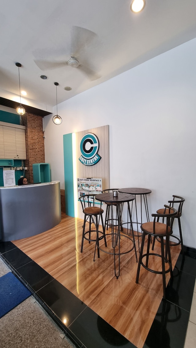 コージーセンターレジデンス・セマラン