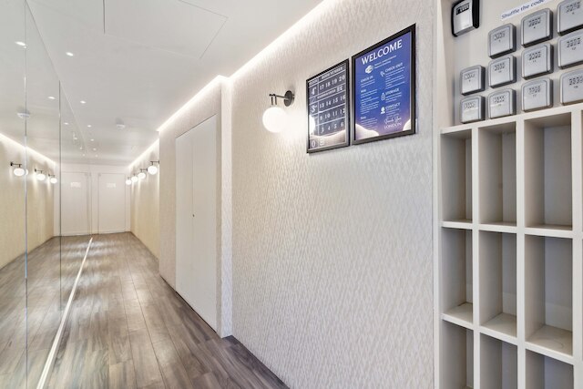 ロンドン コレクション ゴールデン スクエア