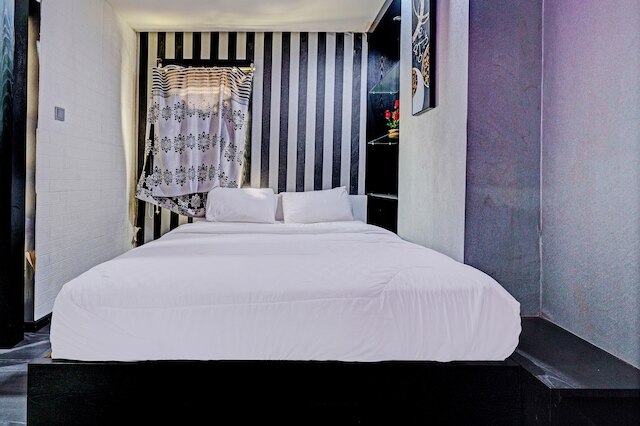 OYOライフ93120アパートメントゲートウェイシカダスバイサラナチプタマハカリヤ