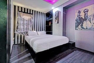 OYOライフ93120アパートメントゲートウェイシカダスバイサラナチプタマハカリヤ