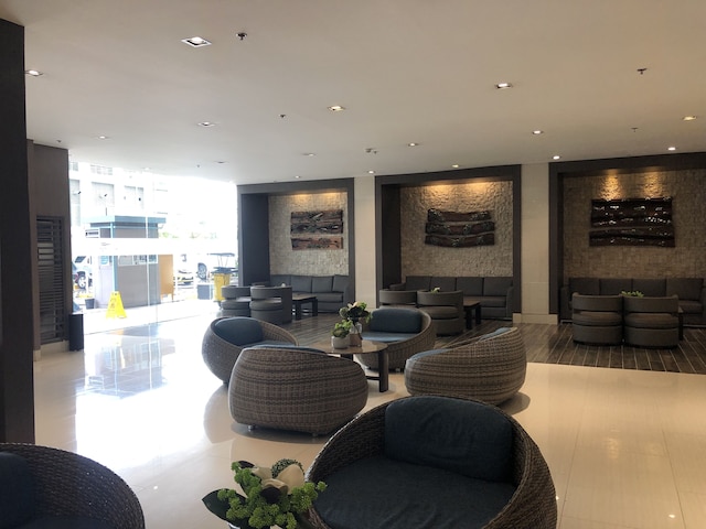 ショア・レジデンス・ステイズ・バイ・PBYY