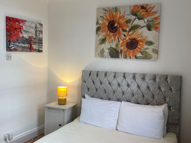 中央ロンドンの非の打ちどころのない2ベッドルームのアパート