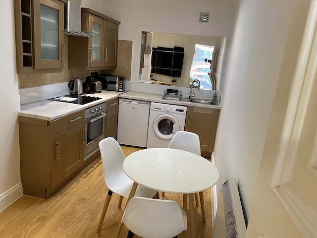 中央ロンドンの非の打ちどころのない2ベッドルームのアパート