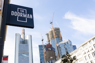 ドアマンゲーテホテル