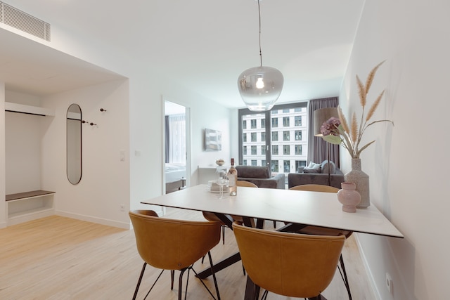 ドアマンゲーテホテル