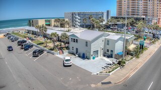 デイトナ・ショアーズ・イン&スイーツ