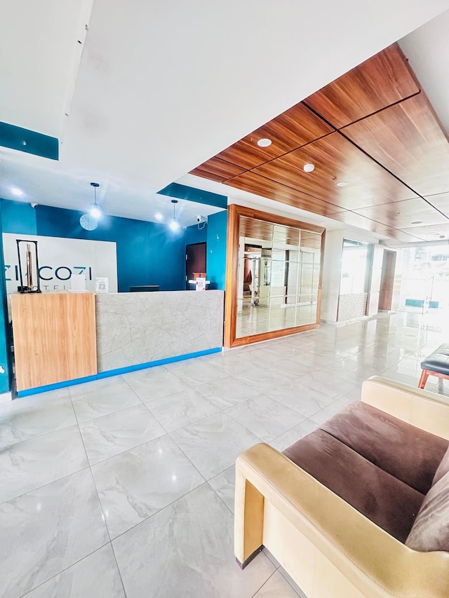 IZI COZI ホテル ケマヨラン