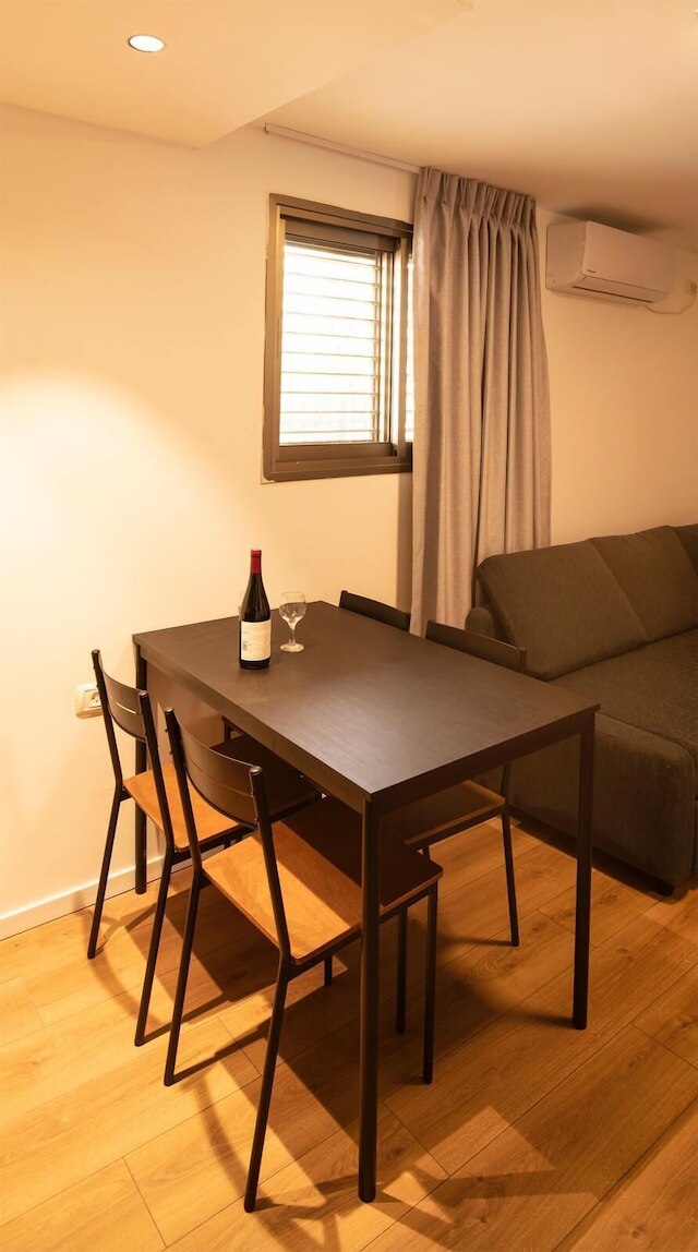 サブレット TLV 270