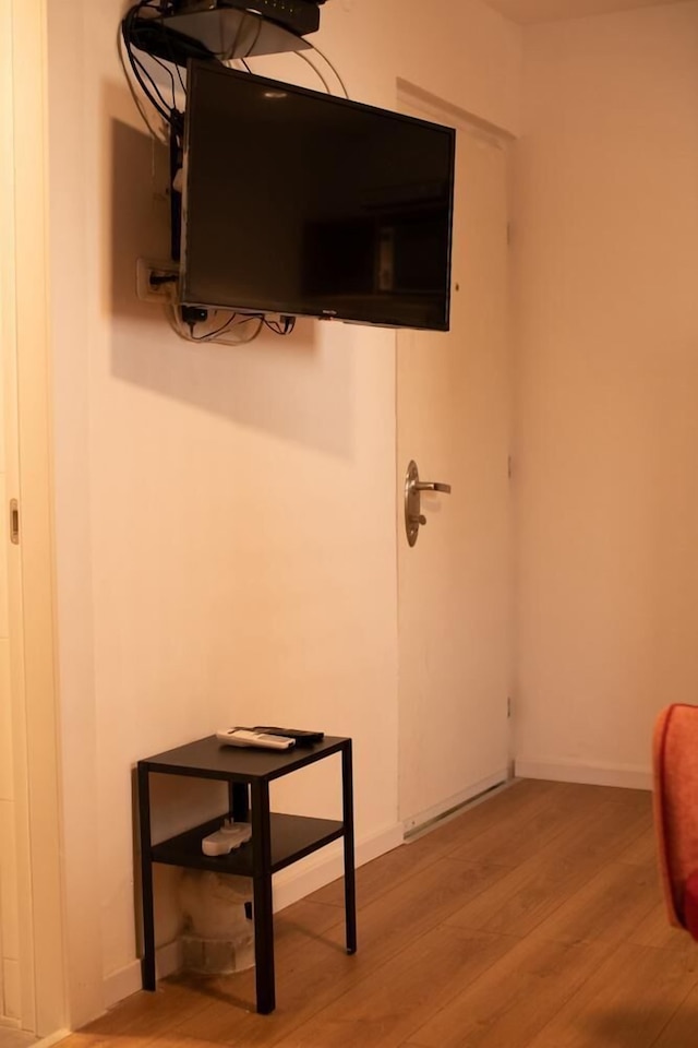 サブレット TLV 270