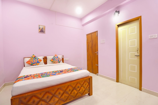 ファブホテル・ホームツリー・サービスアパートメント・コラトゥル