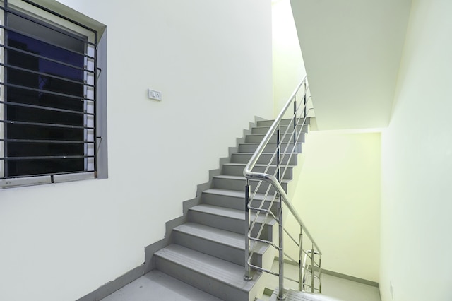 ファブホテル・ホームツリー・サービスアパートメント・コラトゥル