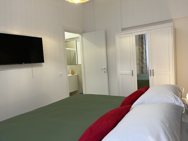 ボローニャ.ホームズ