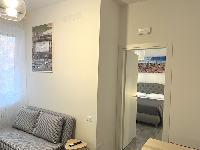 ボローニャ.ホームズ