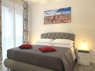 ボローニャ.ホームズ