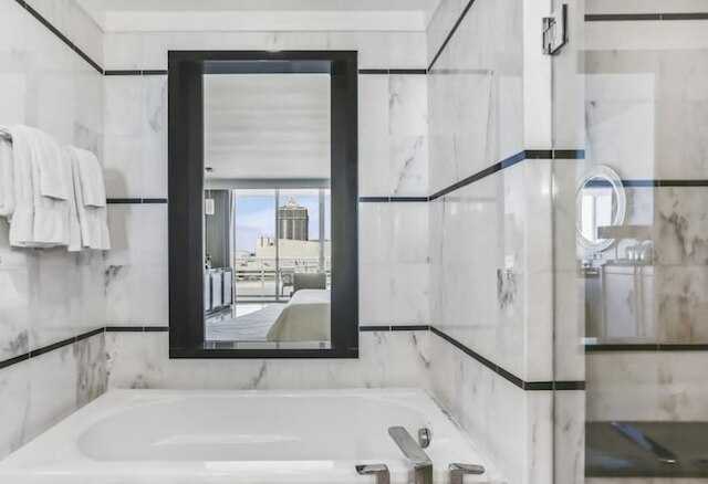 フォンテンブローリゾートバルコニーw/オーシャンプラスベイビュー