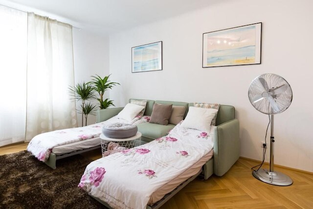 アパートメントルドルフプラッツ