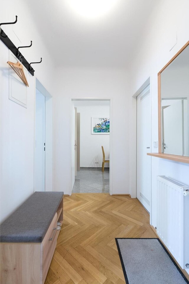 アパートメントルドルフプラッツ