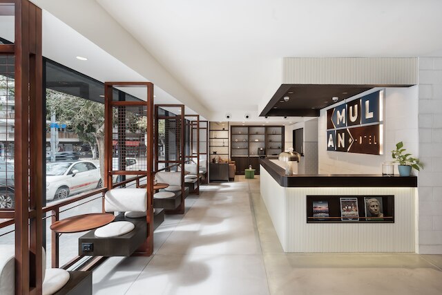 ムーラン TLV ホテル