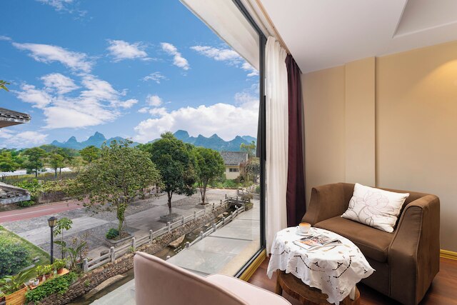 Guilin Village Creek Inn