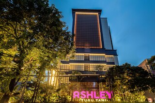 アシュリー・トゥグ・タニ・メンテング