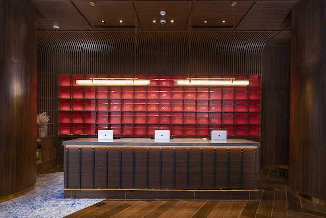 アシュリー・トゥグ・タニ・メンテング