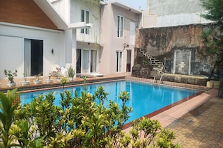 アリャニ・スイーツ・シャリア