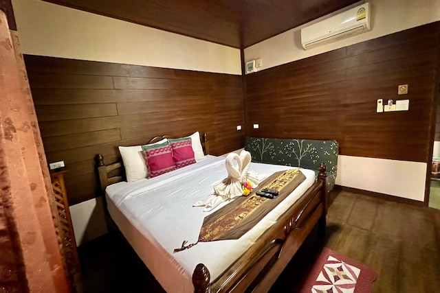 フエン・パク・モン・チャントラ