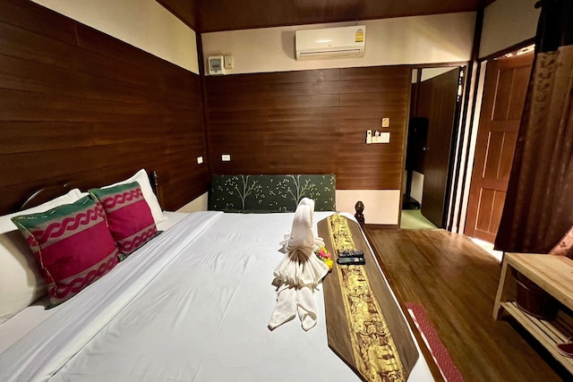 フエン・パク・モン・チャントラ