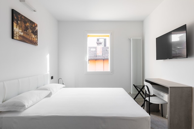 カポ・ディ・ルッカ・ホワイト・アパートメント