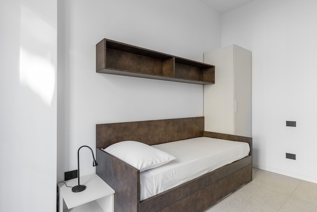 カポ・ディ・ルッカ・ホワイト・アパートメント