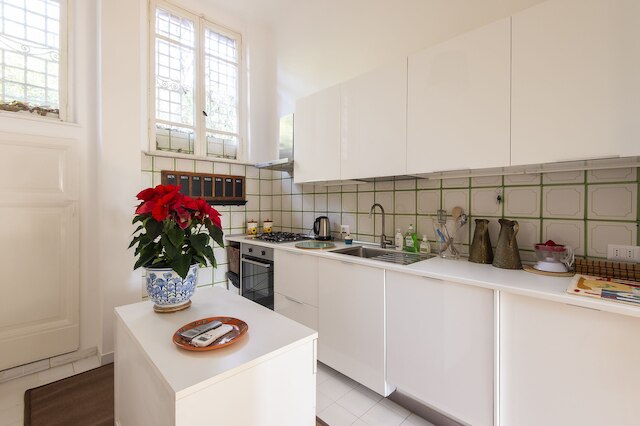 ポポロ スクエア ラグジュアリー ツーベッドルーム アパートメント