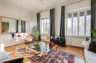 ポポロ スクエア ラグジュアリー ツーベッドルーム アパートメント