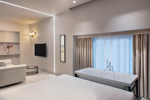 レディーローズ・プレステージ・スイート