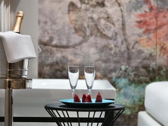 レディーローズ・プレステージ・スイート